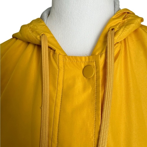 Divided H&M Yellow Lightweight Hoodie Windbreaker Jacket Size Small - Picture 10 of 17